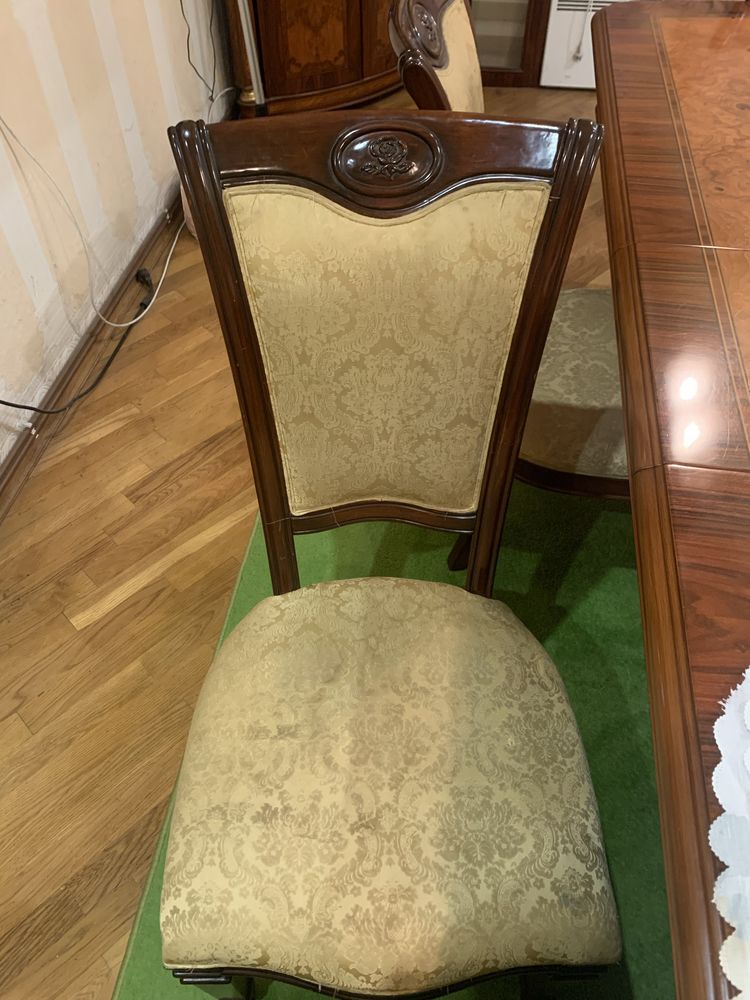 Комплект мебели для столовой Италия