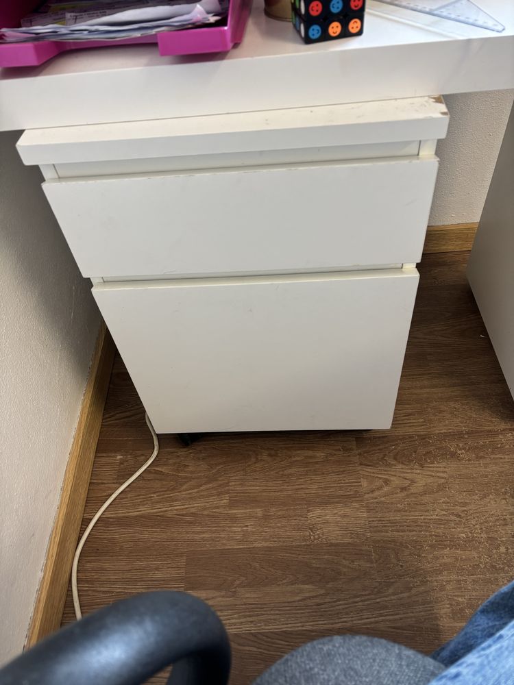 Secretárias ikea Malm