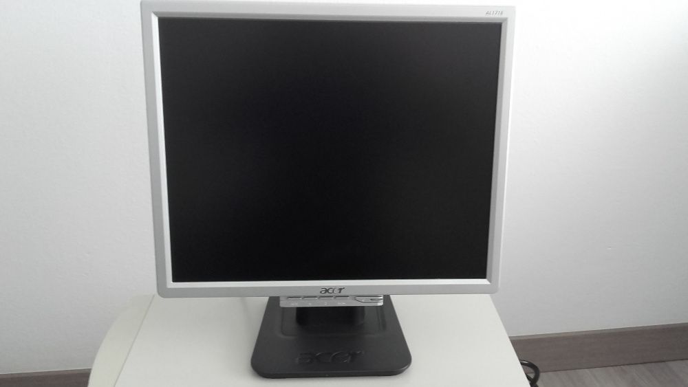 Monitores TFT Acer / LG