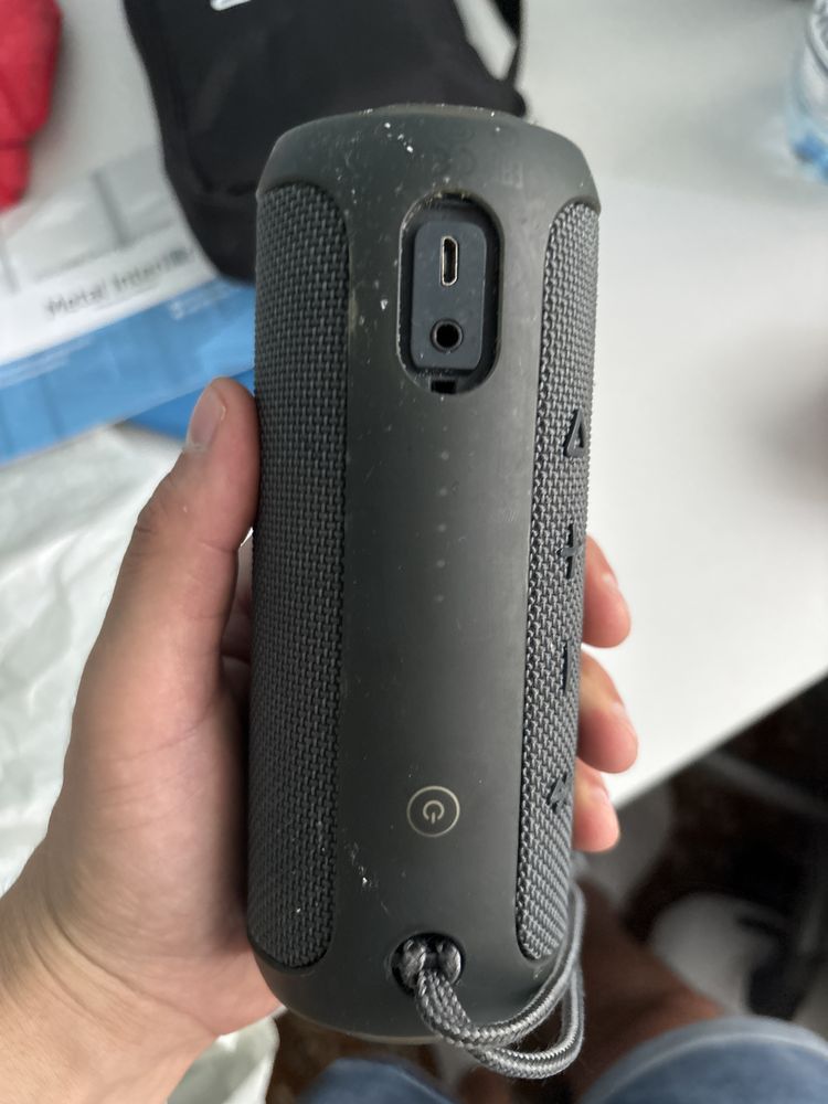 JBL Flip 3 działa