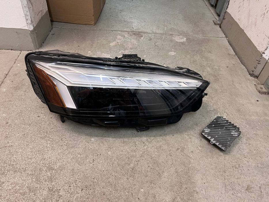 Фара права Audi A5 F5 2021 (USA)