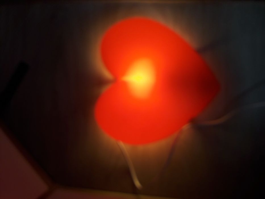 Lampa serce czerwona