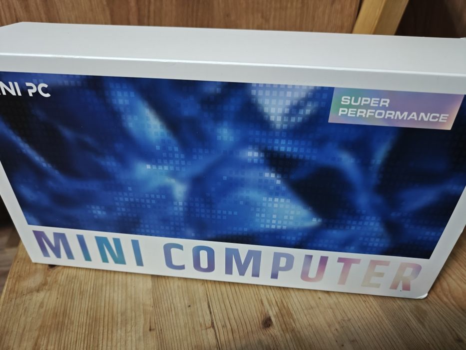 MiniPC Genmachine R7 8840U SSD 512Gb DDR5 32gb