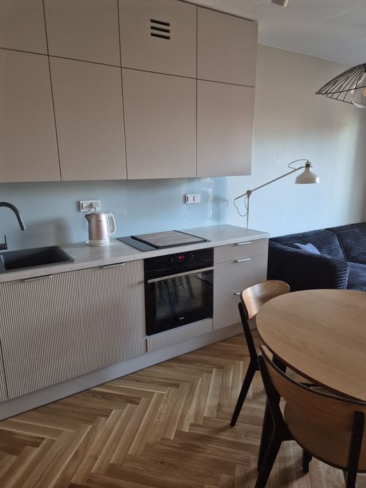 Нова 1/х кім квартира- студіо у Варшаві