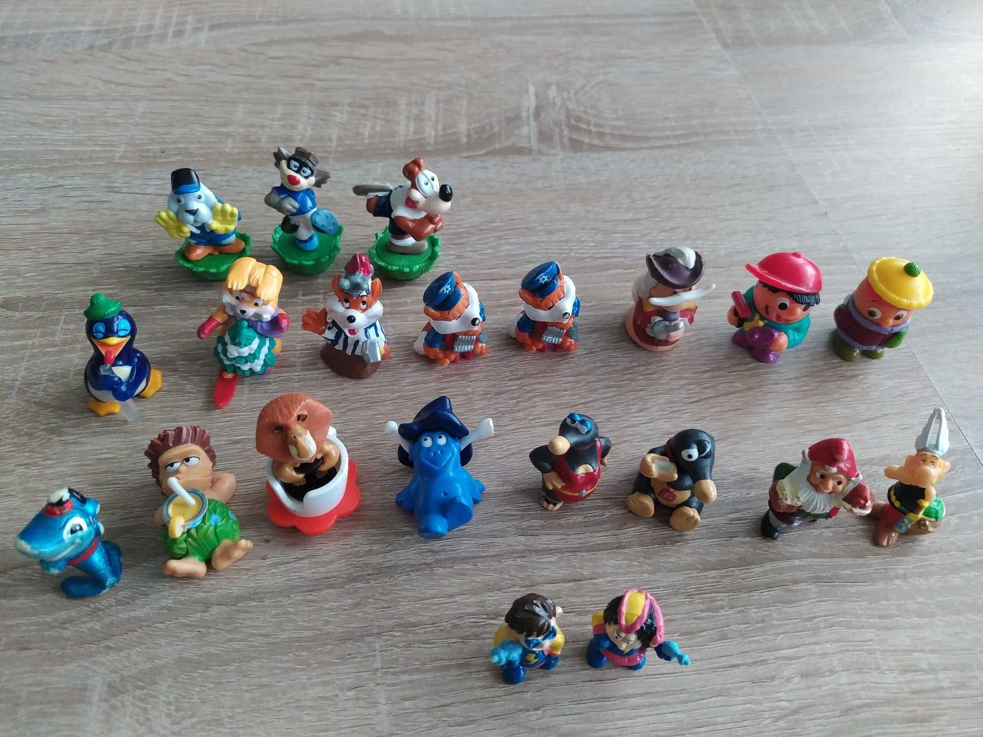 Figurki kolekcjonerskie Kinder 80sztuk