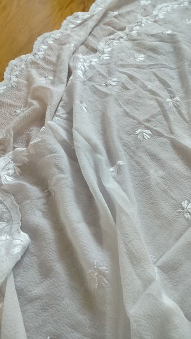 Firana z wzorkiem w listki 6 x 2,8 m