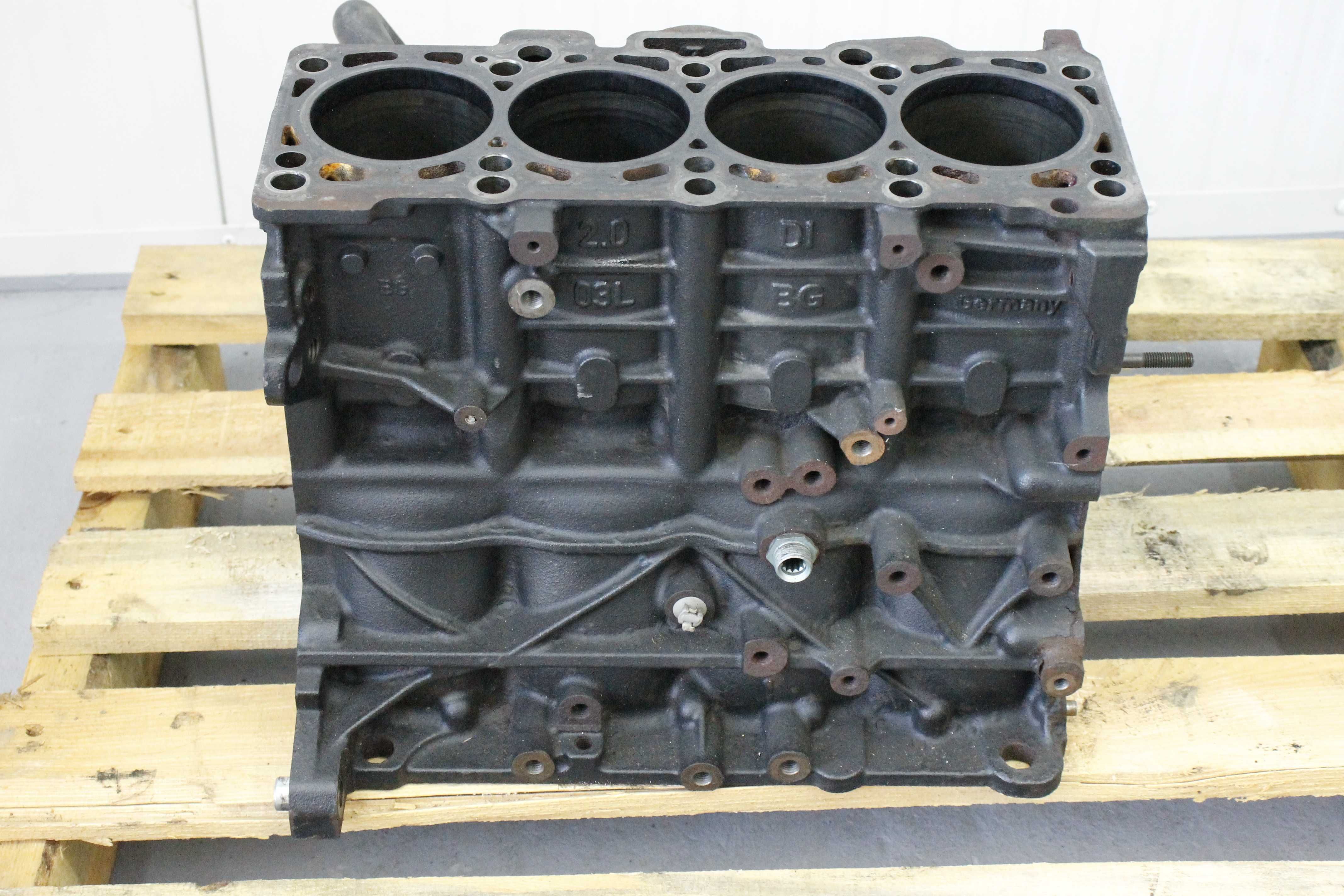 blok silnika dół Audi a4 a5 b8 2.0 tdi 140 170 seat exeo vw a6