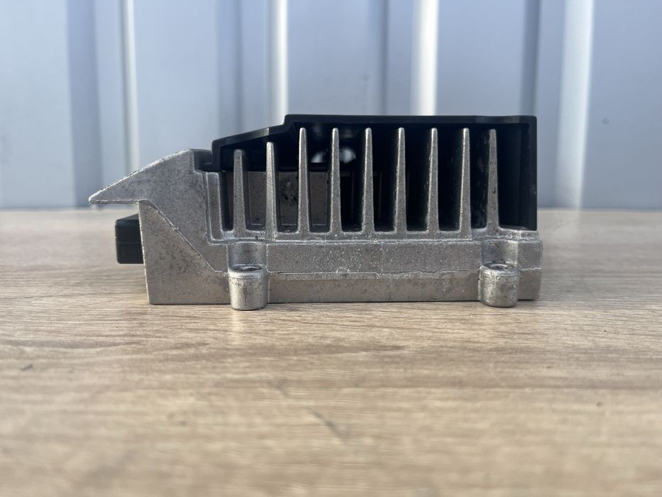 Підсилювач  звуку Bose Audi a6 c6 розборка