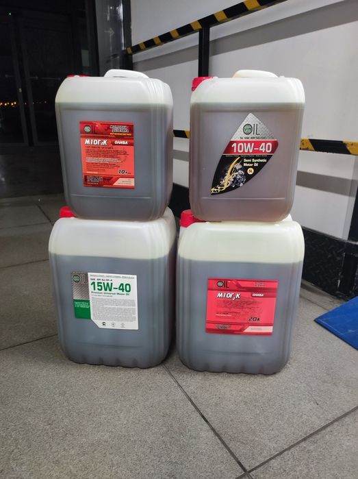 Масло 10w40 напівсинтетика (20л).