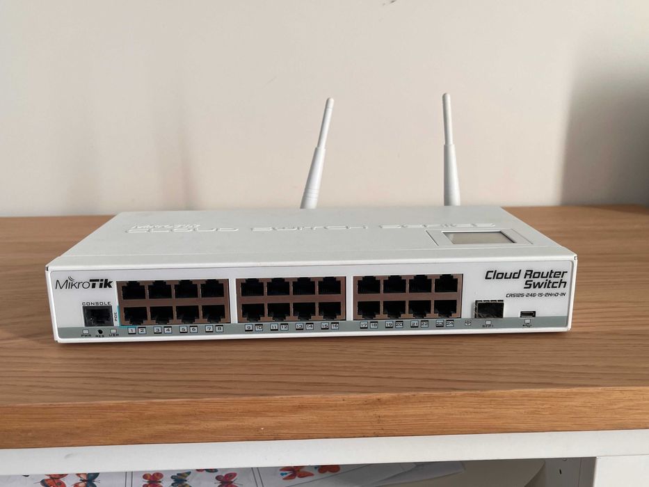 Router Mikrotik CRS125-24G-1S-2HnD-IN