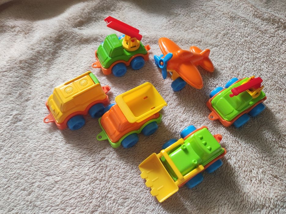 Машинки набір динозаври
