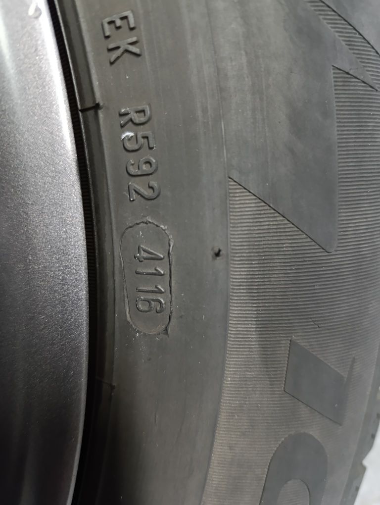 Felgi aluminiowe 17" opony zima 8.5mm Pirelli Ford Kuga