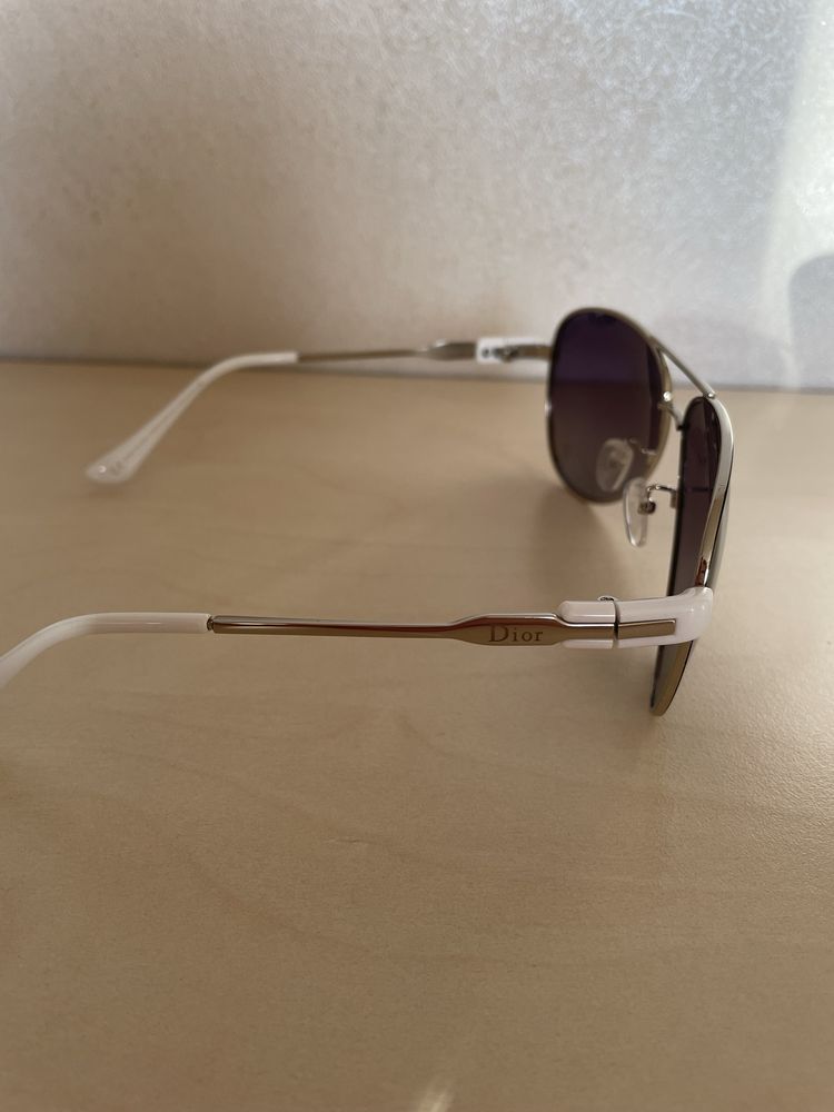 Okulary przeciwsłoneczne Dior pilotki