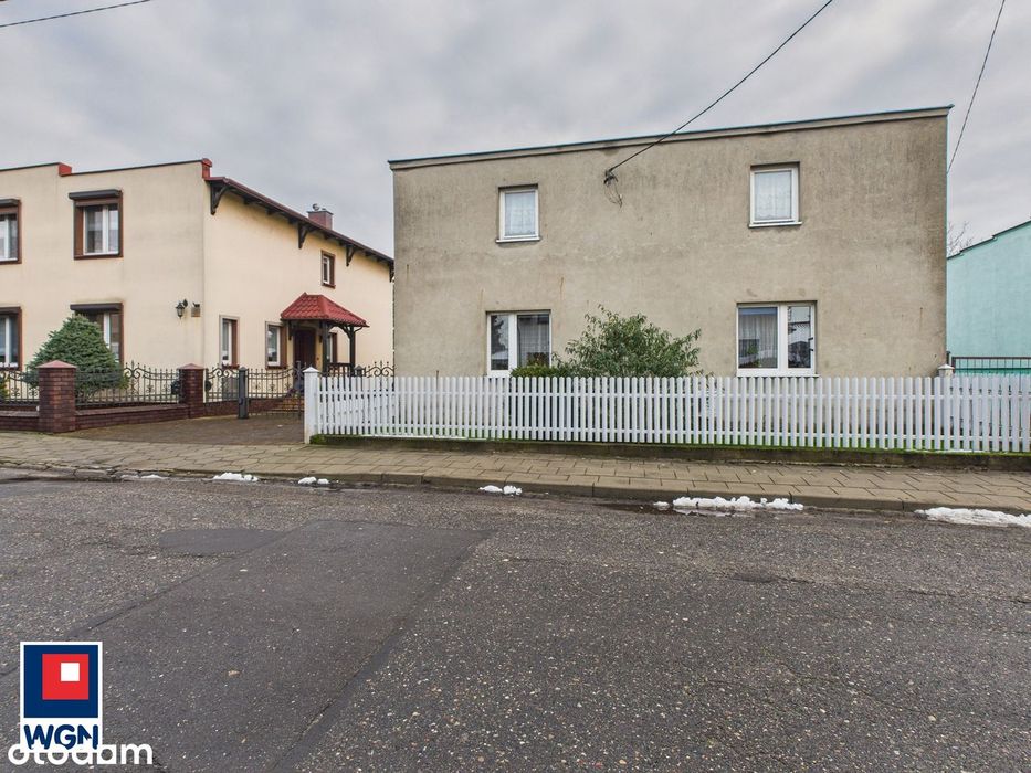 Atrakcyjny dom w spokojnej dzielnicy miasta z dużą działką w Kościanie
