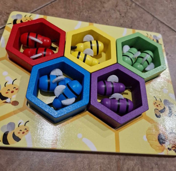 Дитяча розвиваюча гра Вулик