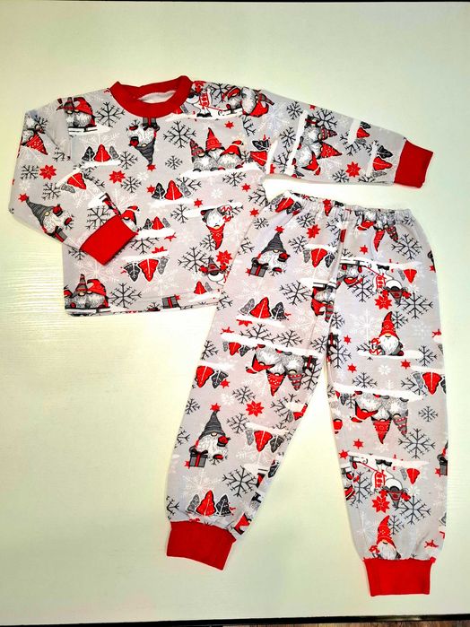 Дитяча тепла новорічна піжама с гномами 98 розмір