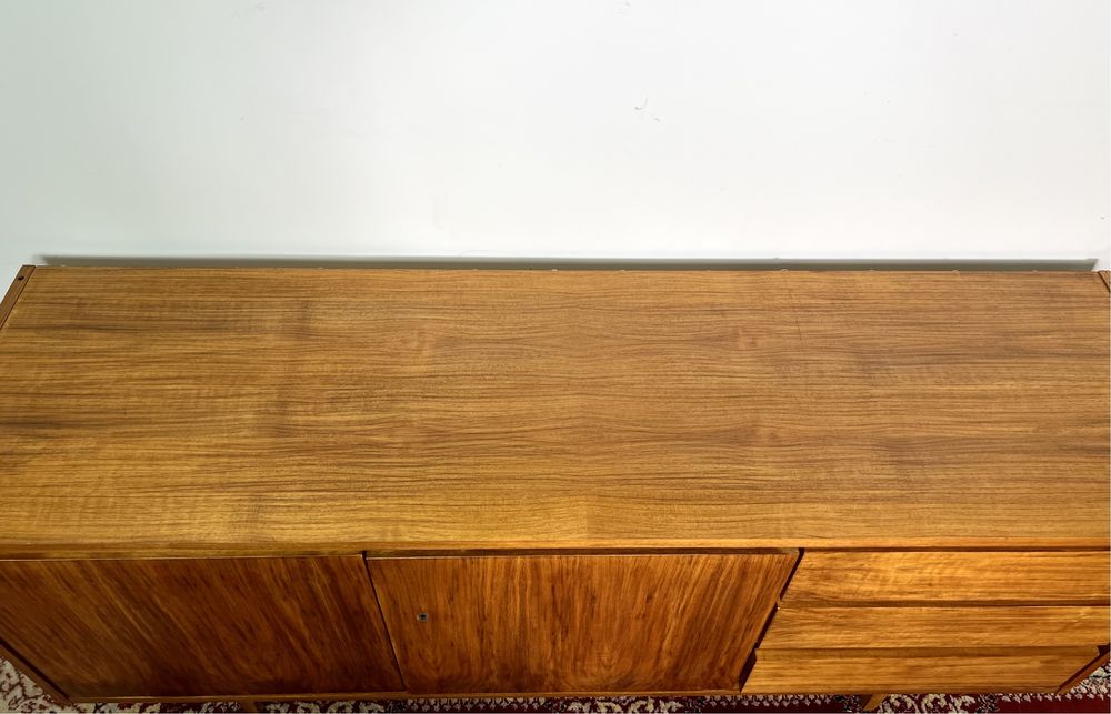 Komoda PRL sideboard Swarzędz lata 60 orzech mat vintage kolekcje