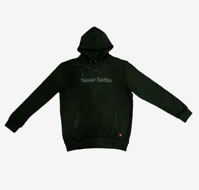 Стильное вязаное худи Never Settle