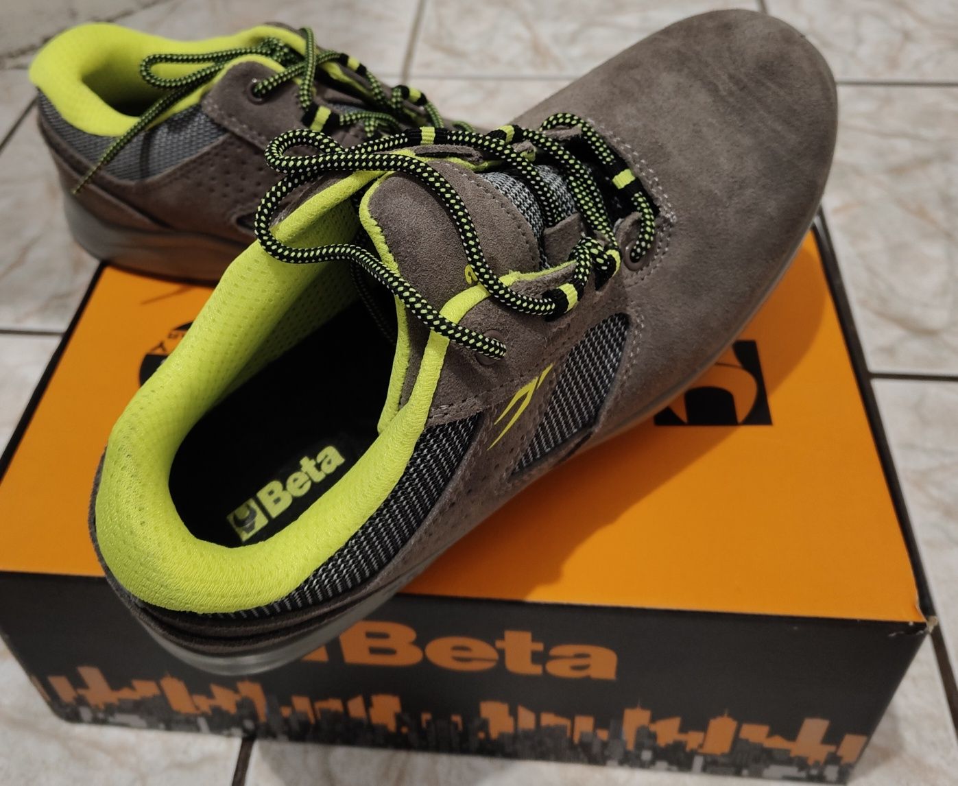 Nowe buty meskie robocze Beta 42
