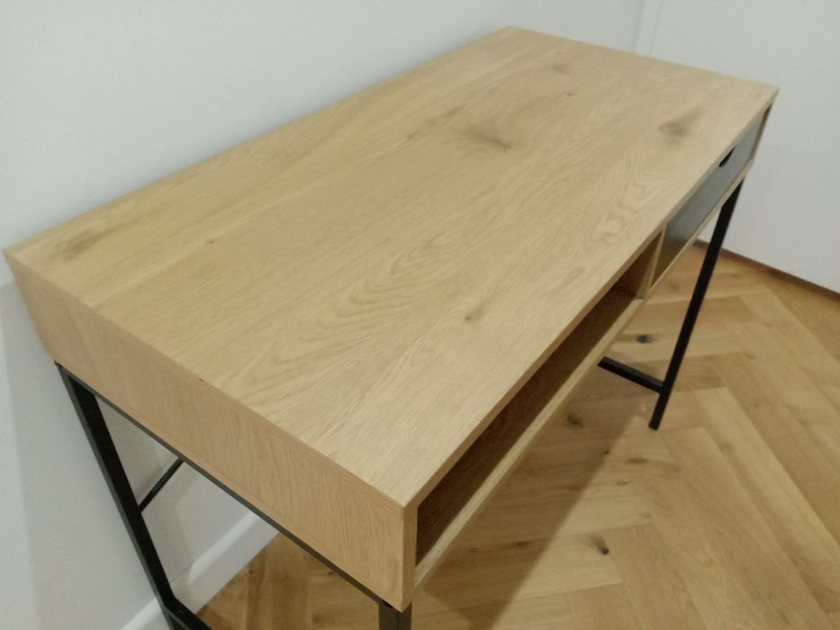 Biurko z szufladą