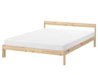 Cama ikea casal + estrado