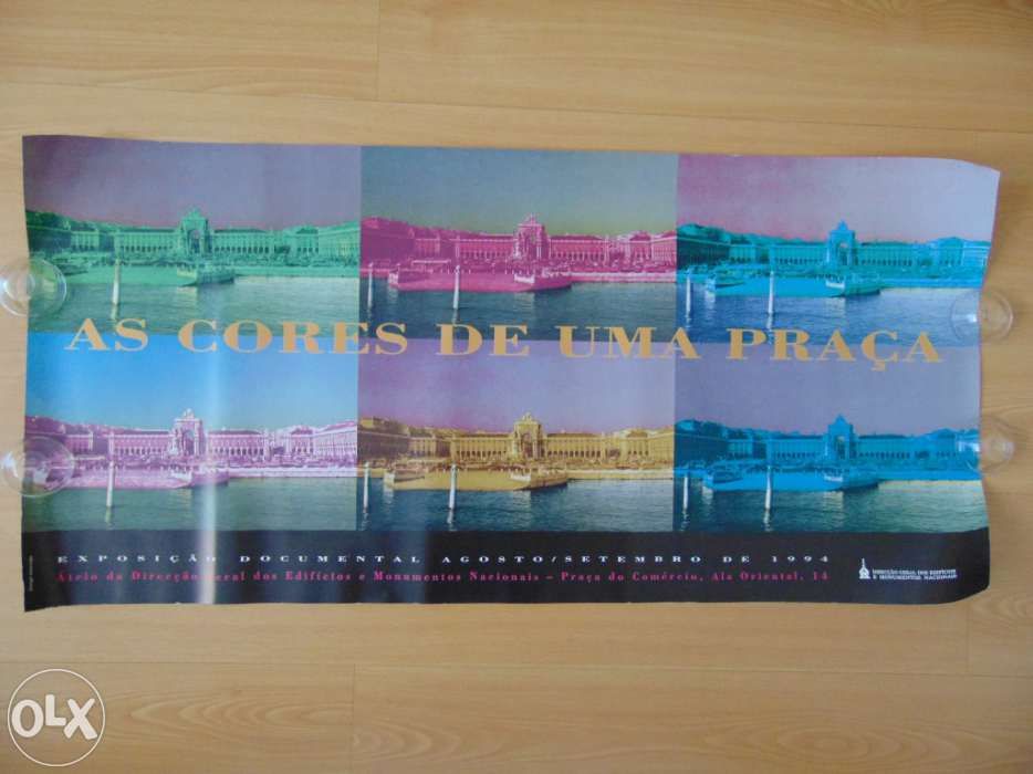 Poster / Cartaz da exposição documental As Cores de Uma Praça, organ
