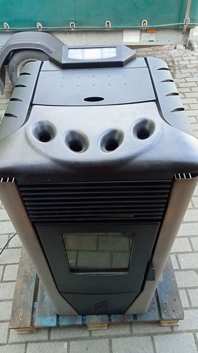 Kominek na pellet