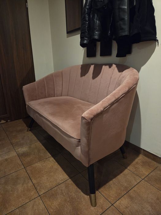 Sofa dwuosobowa welurowa