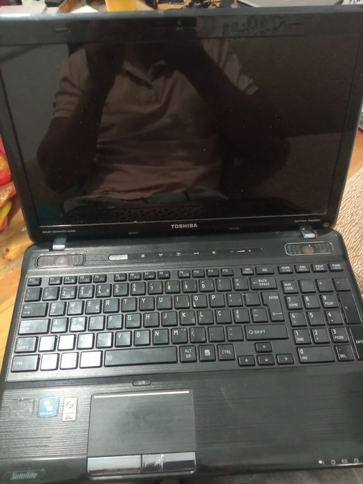 Portatil Toshiba core i5 funcionando