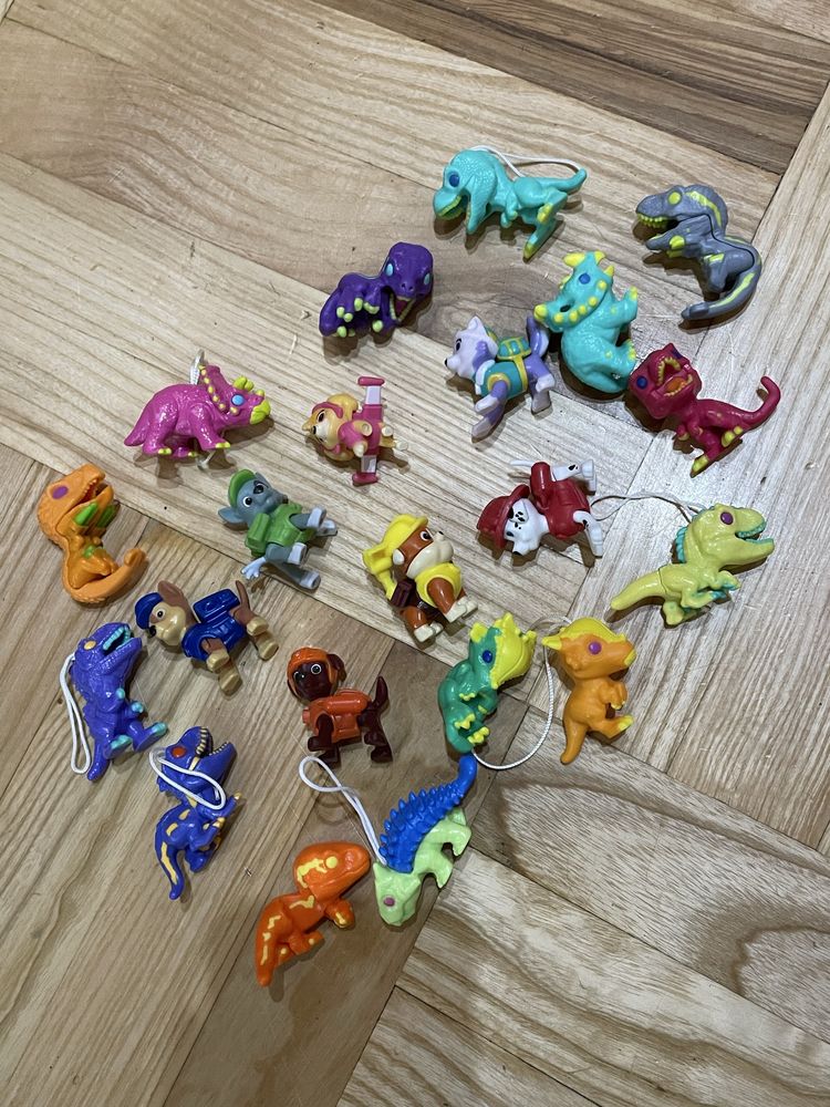 Figurki Kinder jurassic world dinozaur psi patrol