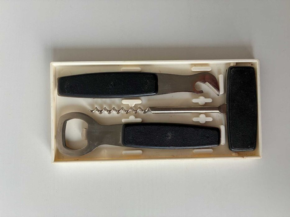 Otwieracze PRL Desa prawie antyk nowe korkociąg otwieracz butelek