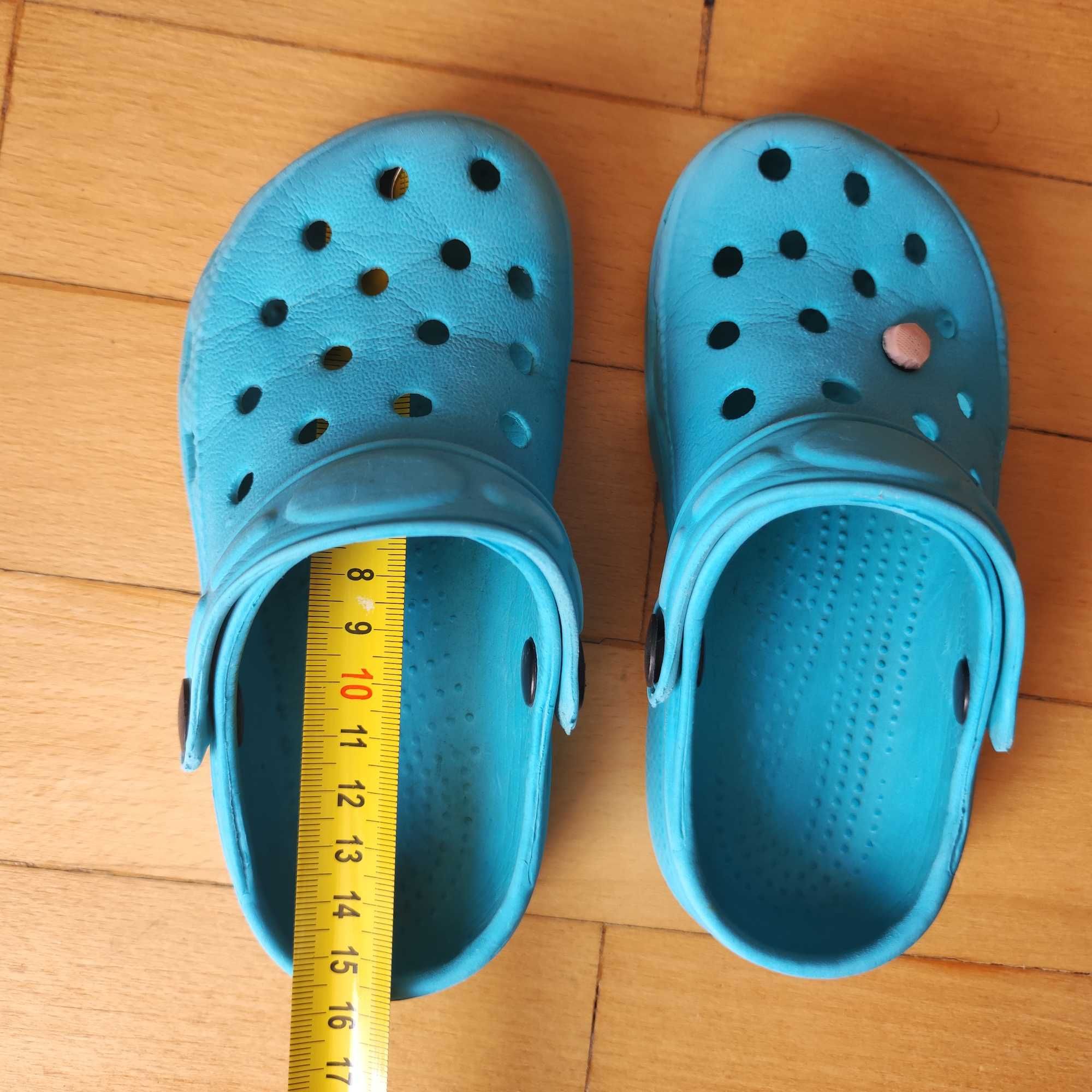 Buty crocs niebieskie nr 25