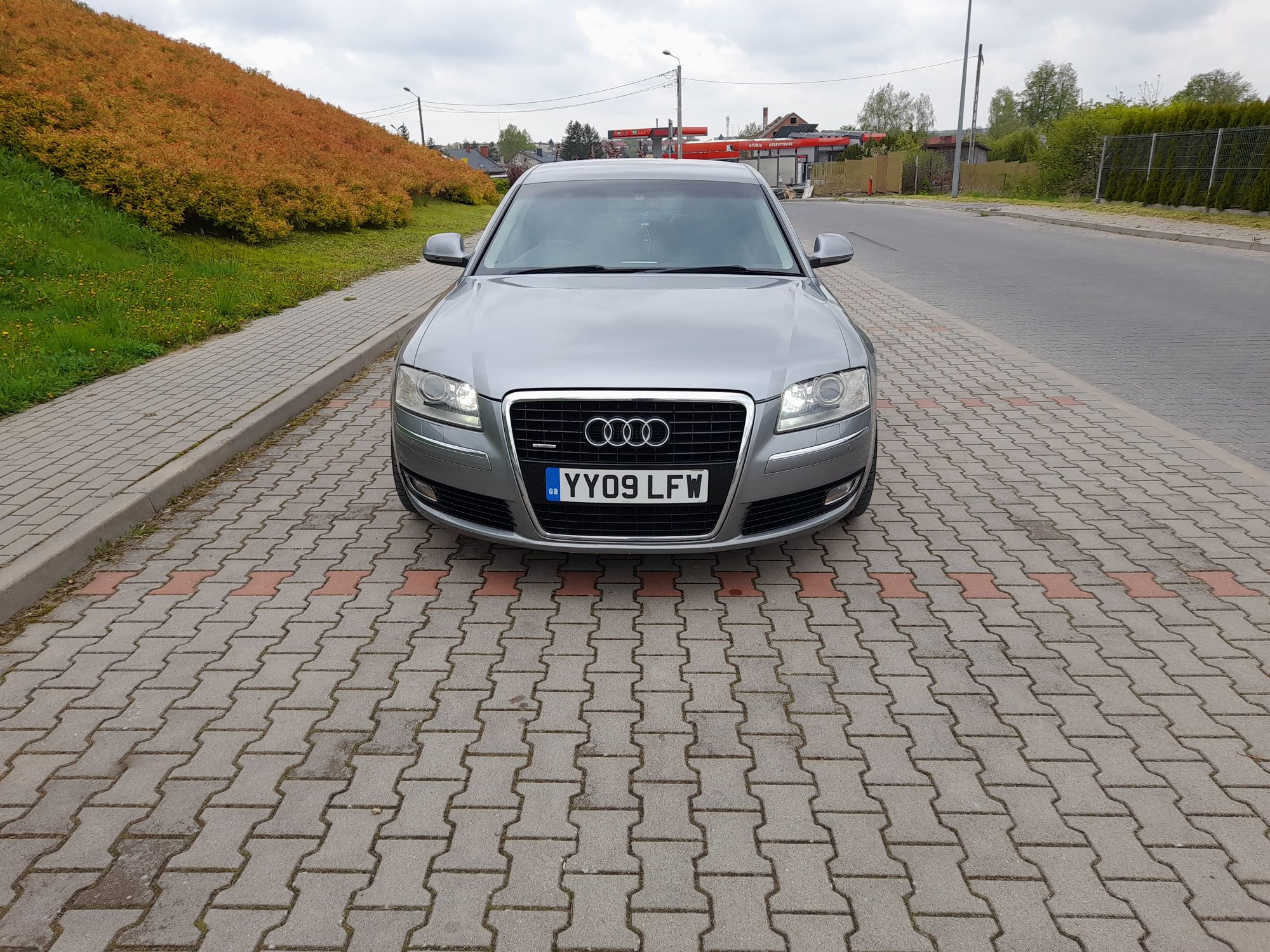 Audi a8 quattro 3.0 tdi 233km