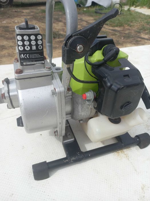 Bomba de agua com motor 4 tempos VITO