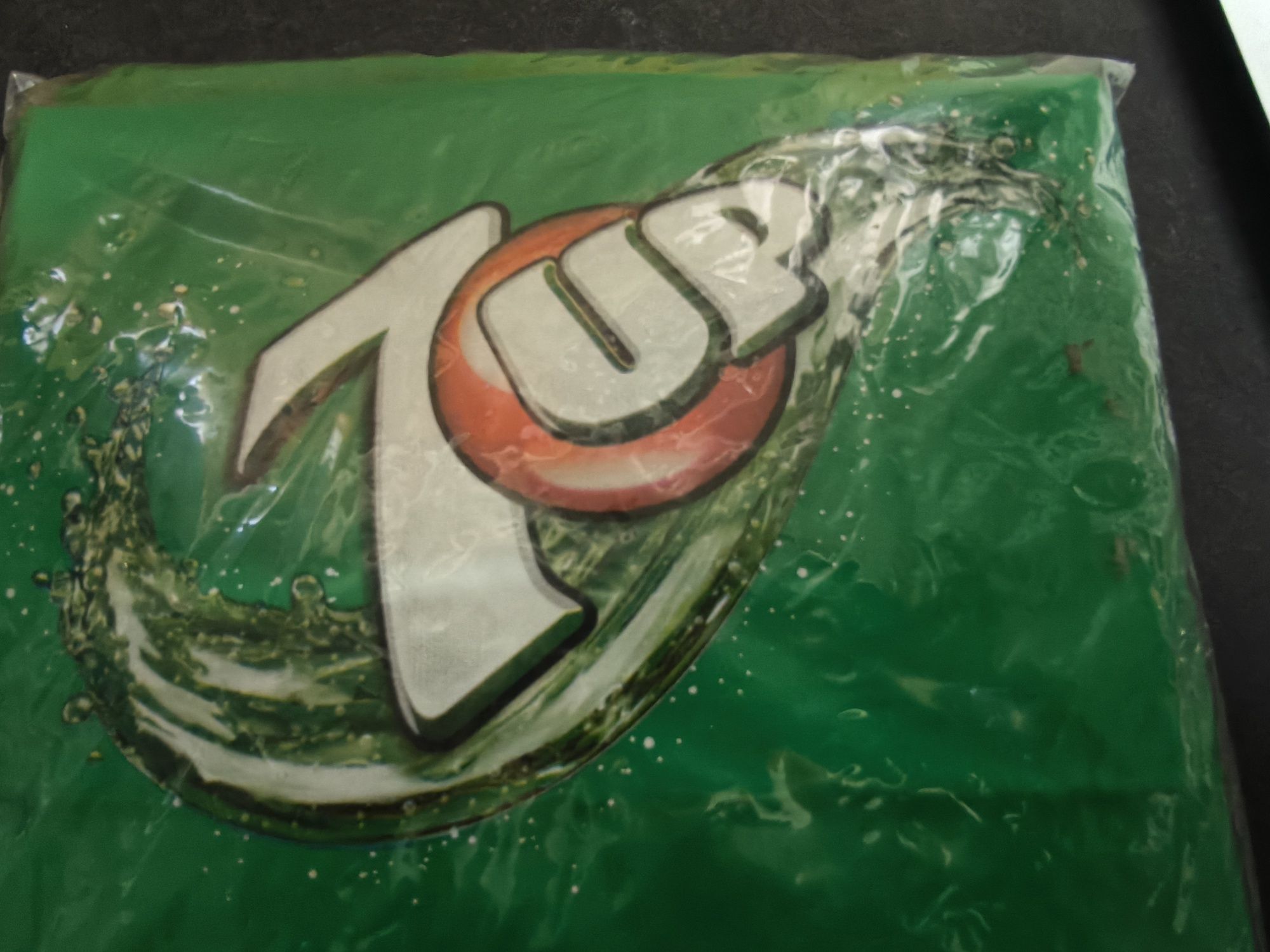 Colchão insuflável 7 Up