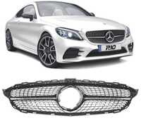 GRELHA DIANTEIRA PARA MERCEDES CLASE C W205 AMG 15-17 CAMERA LOOK DIAMOND BLACK