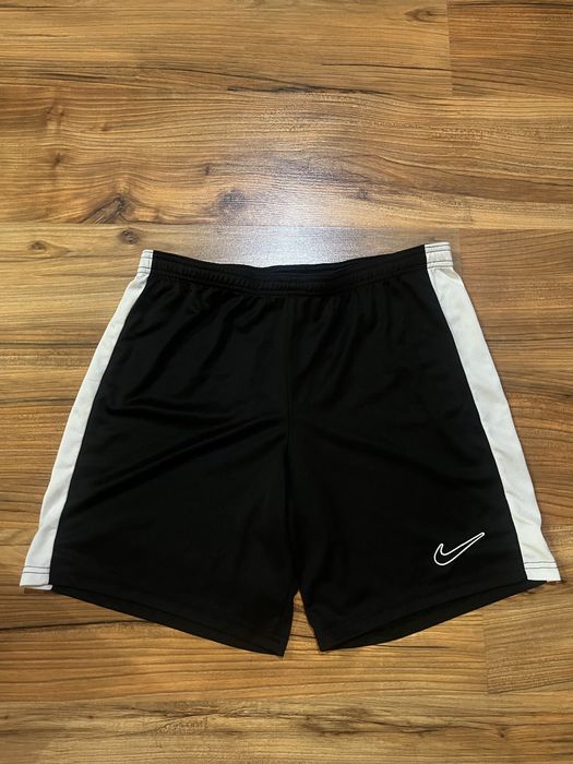 Шорты Nike Dri Fit, S,M