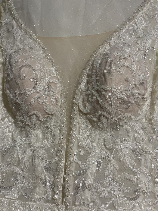 Продам весільну сукню