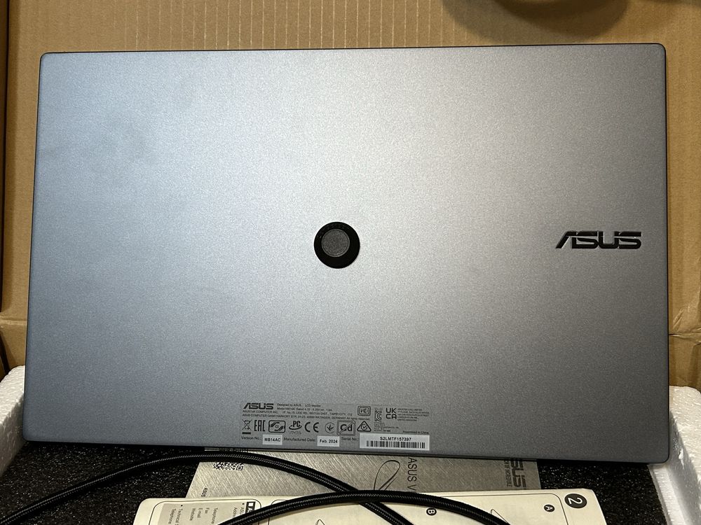Портативний монітор Asus MB14AC