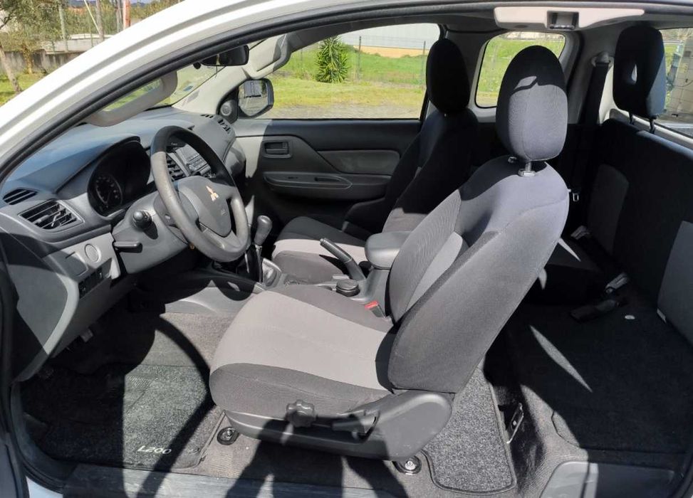 Mitsubishi L200 4X4 CABINE EXTRA