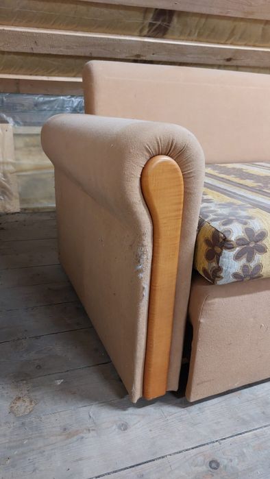 Oddam za darmo sofę rozgładaną, ogłoszenie grzecznościowe