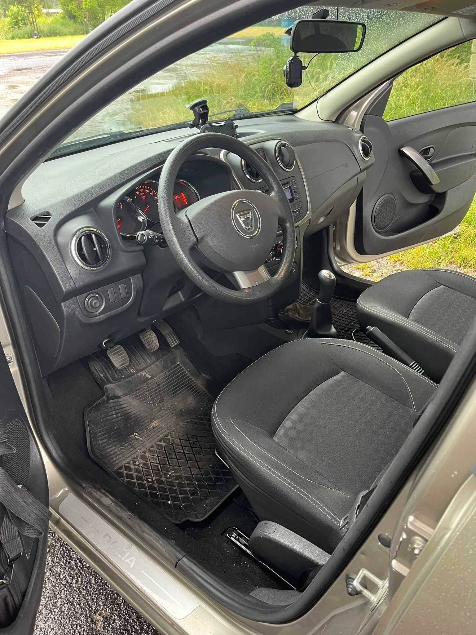 Dacia Sandero Laureate