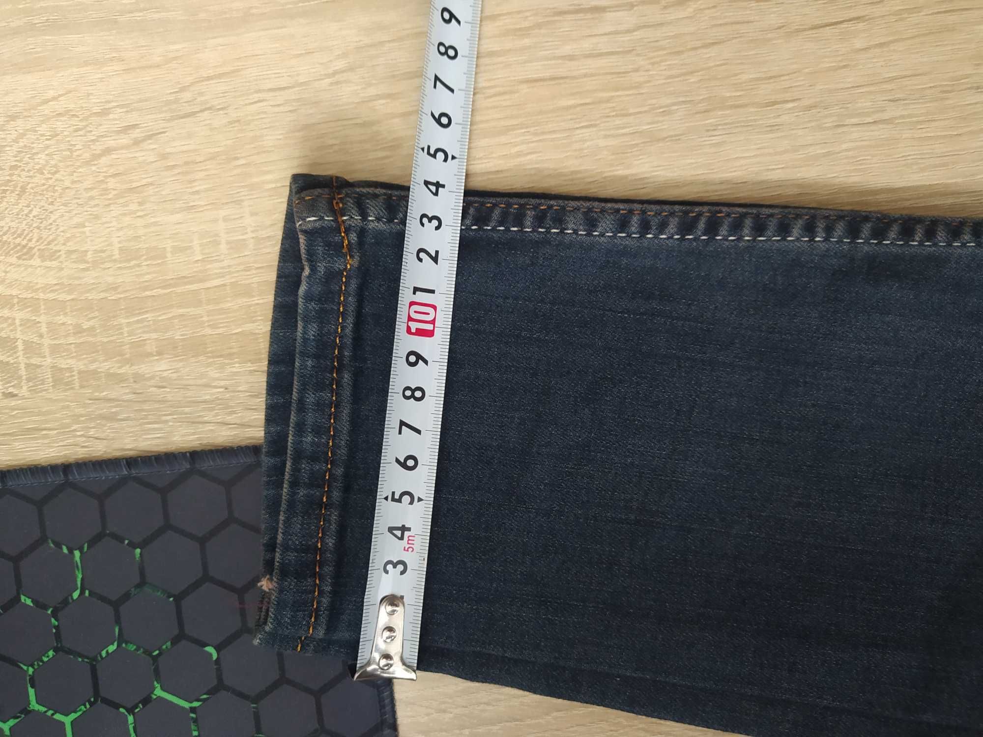 джинсы мужские зауженные M -L (все мерки внутри )