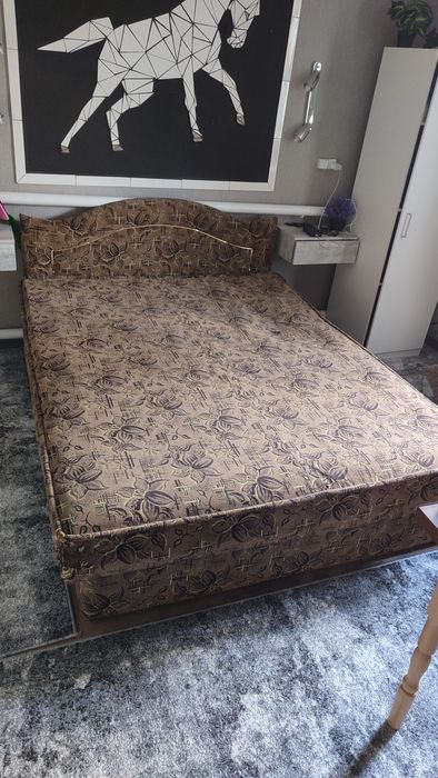 Продам ліжко 160 * 200