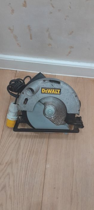Продам паркетку Dewalt майже нову