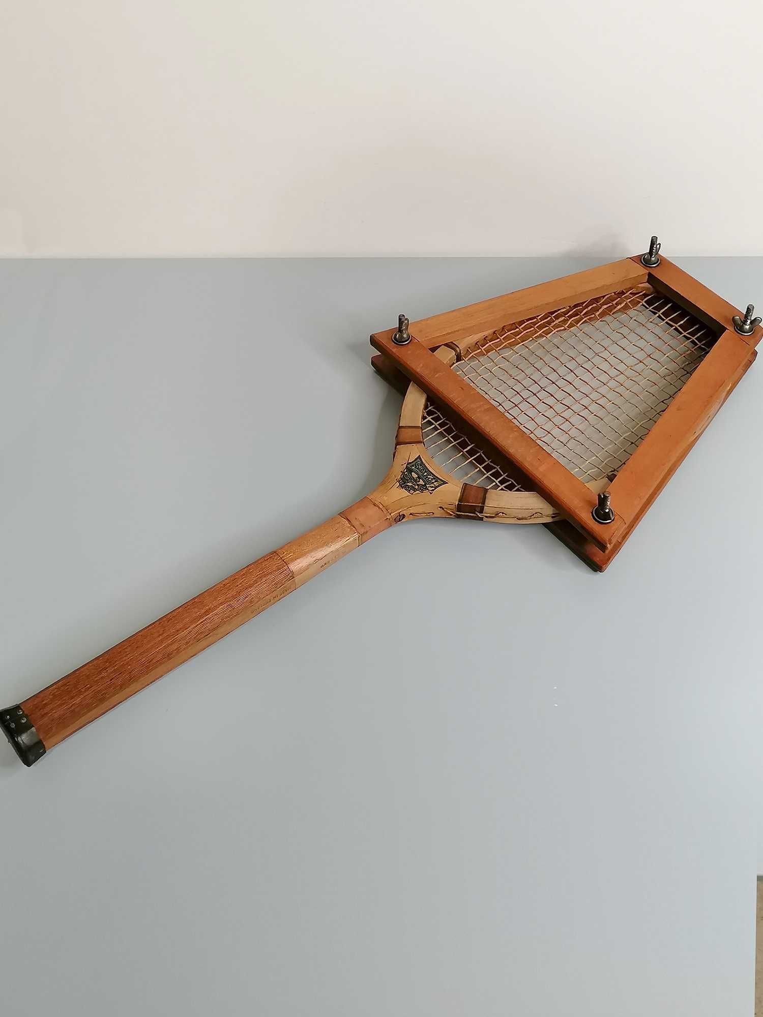 Raquete de Ténis Vintage – Restaurada e bem conservada!