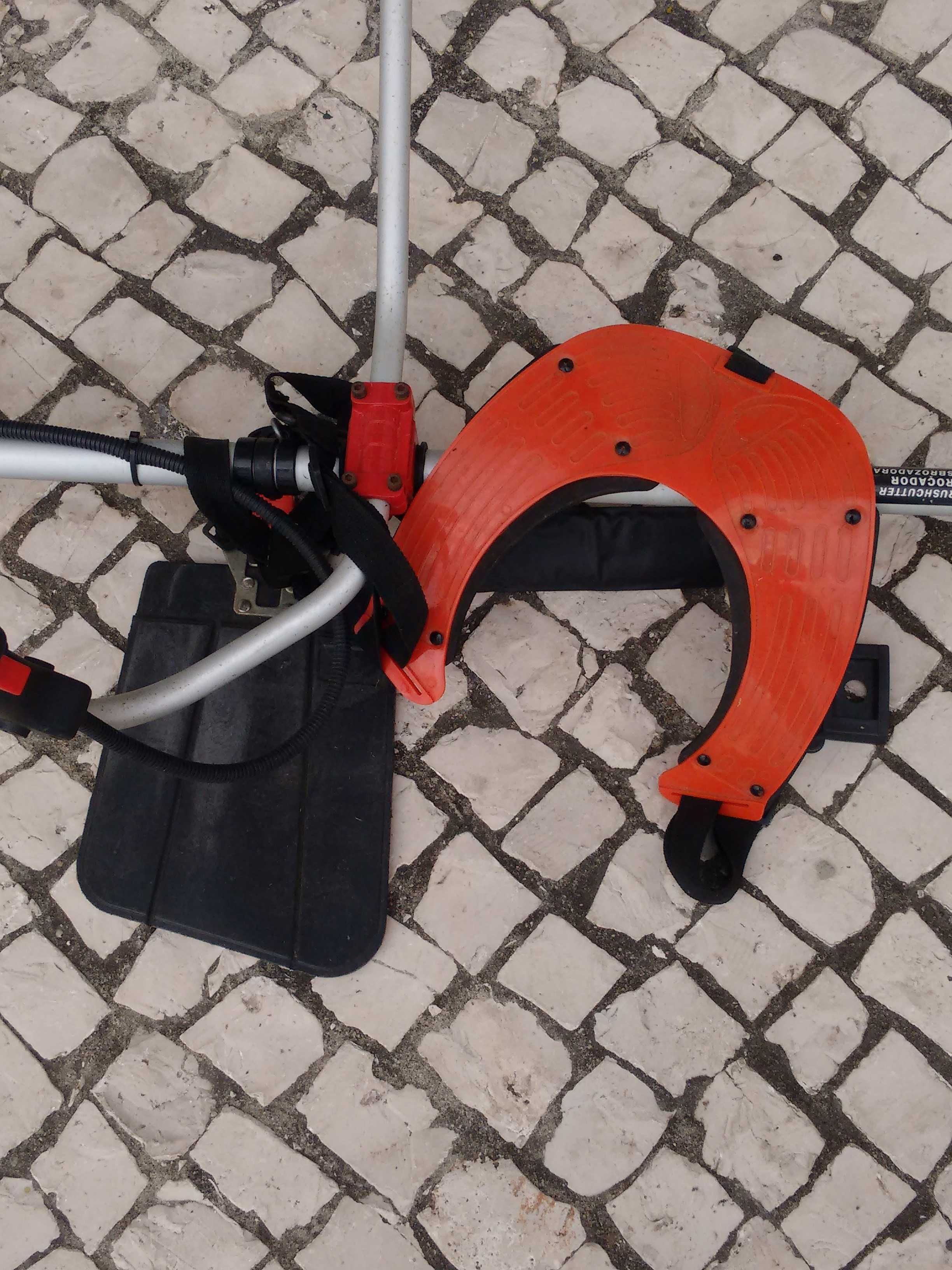 Roçadora Bc415 com motor Kawasaki