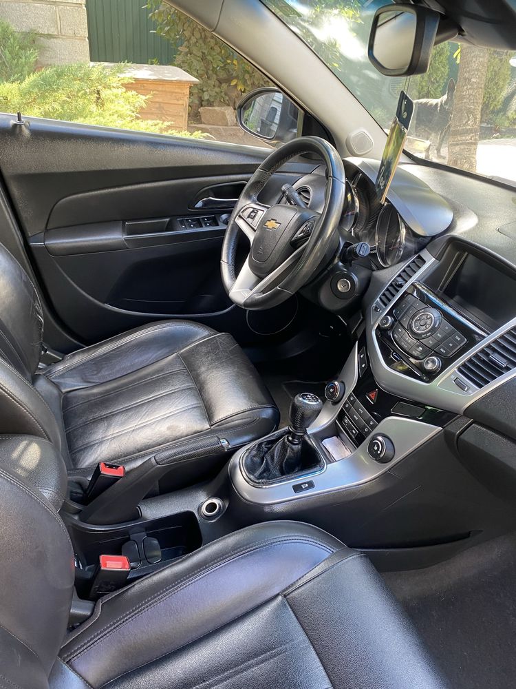 «Chevrolet Cruze 2012»
