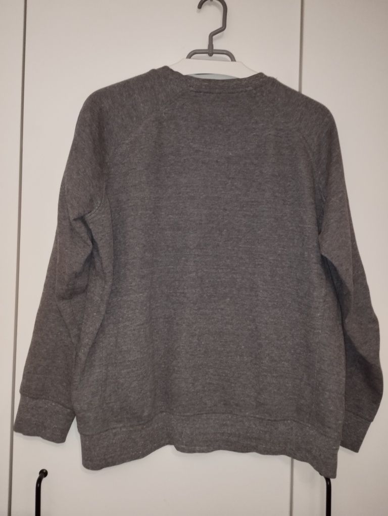 Sweatshirt Cinza com Bolso