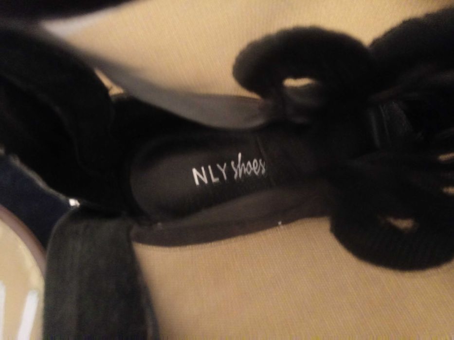 Buty na sylwestra na obcasie 39